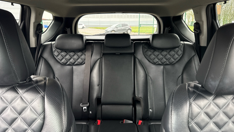 Hyundai SANTA FE 1.6 TGDi Hybrid Ultimate 5dr 4WD Auto Hybrid Estate